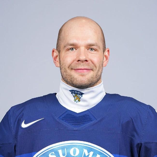 PAKARINEN Liro