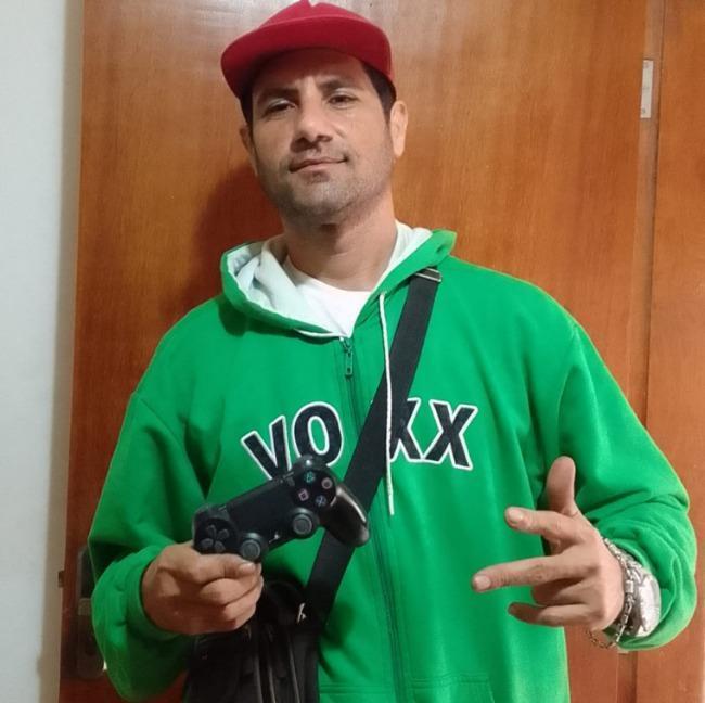 RENÊ ROSINDO