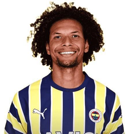 William Arão