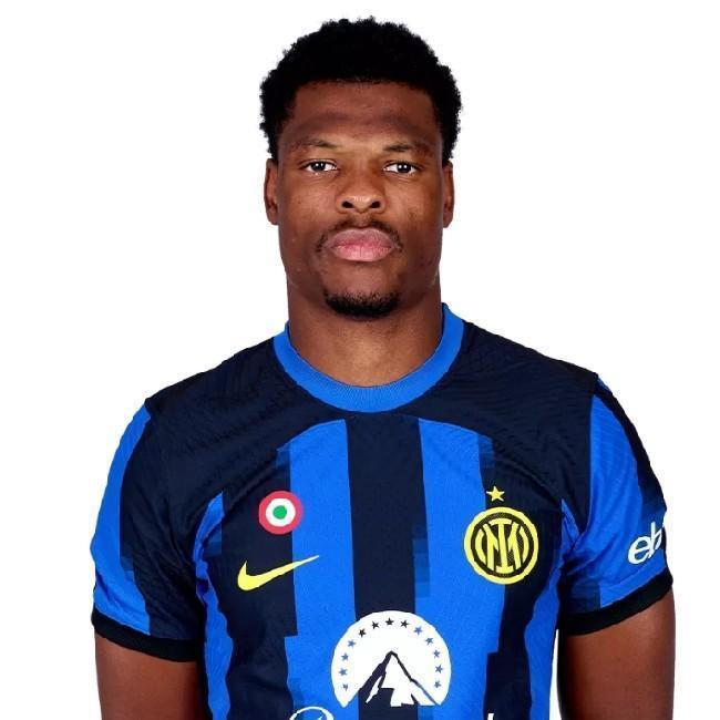 Denzel Dumfries