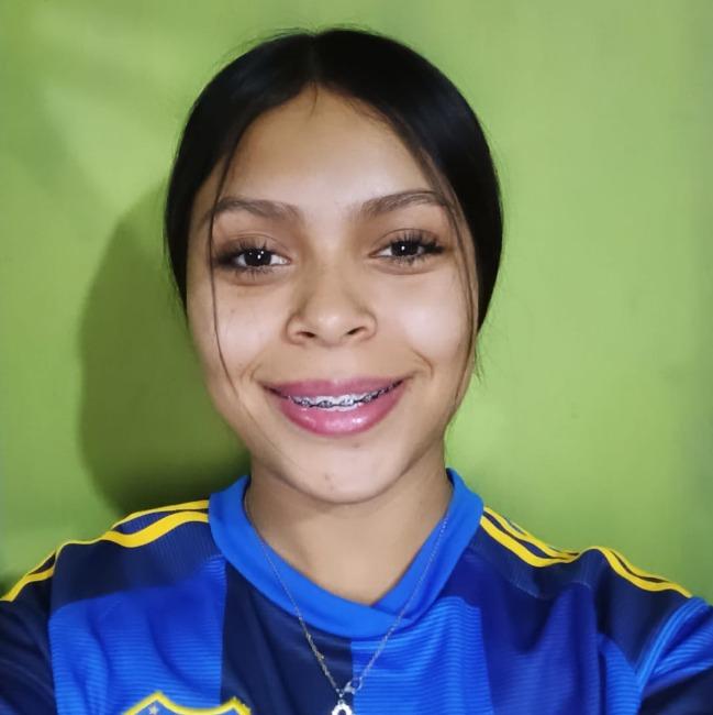 Lesly Diamery Charmonate Oroz