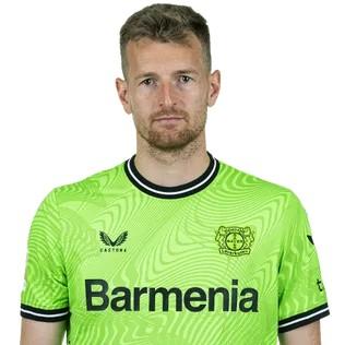 • Lukás Hrádecky