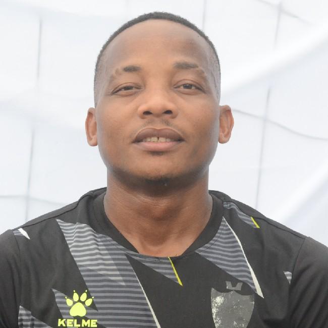 B. Manuel Sese Nchama