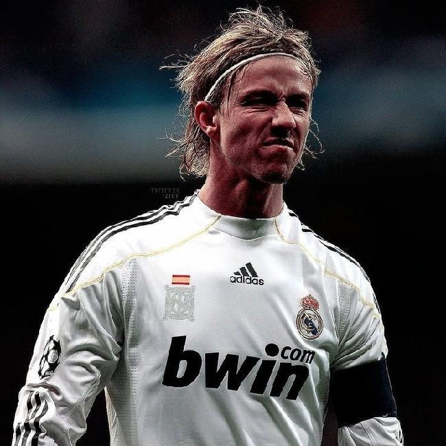 J.M.Guti 🎩⚽ (s3qu3ra77)