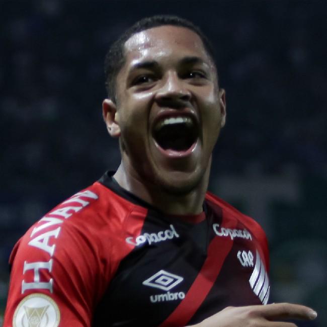 Vitor Roque