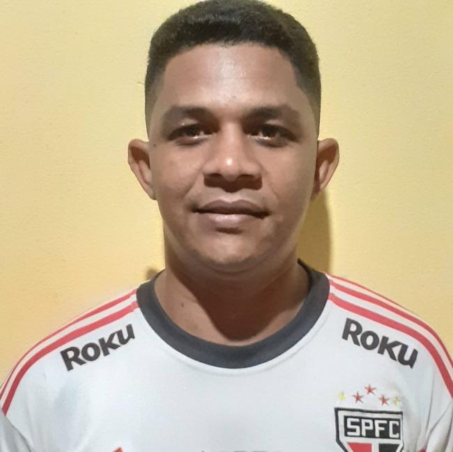 LUCIVAN CHAVES DE SOUSA
