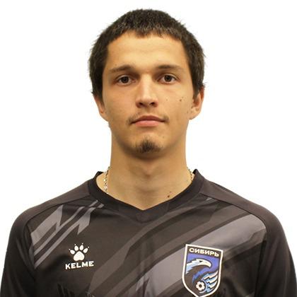 Макар Ильюшенок