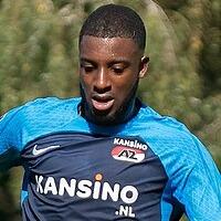 Riechedly Bazoer
