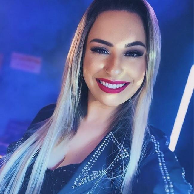 G= Bianca Carolina Muller