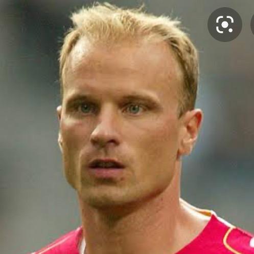 10 Bergkamp