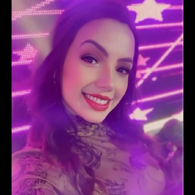 M= Karine Minozzo