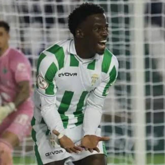 Adenilson Mendes
