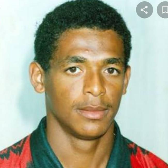 19 Vampeta