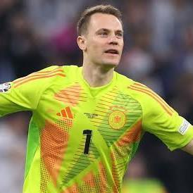M NEUER