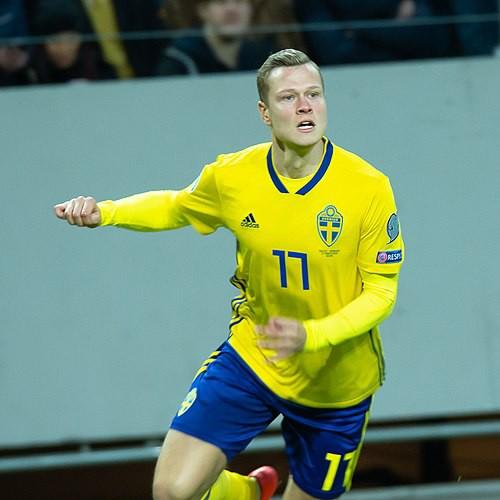 Viktor Claesson (captain)