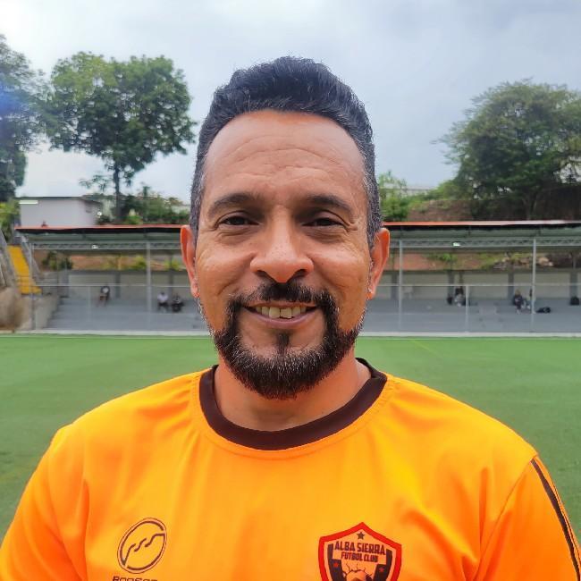 Leonardo Julio V18937049