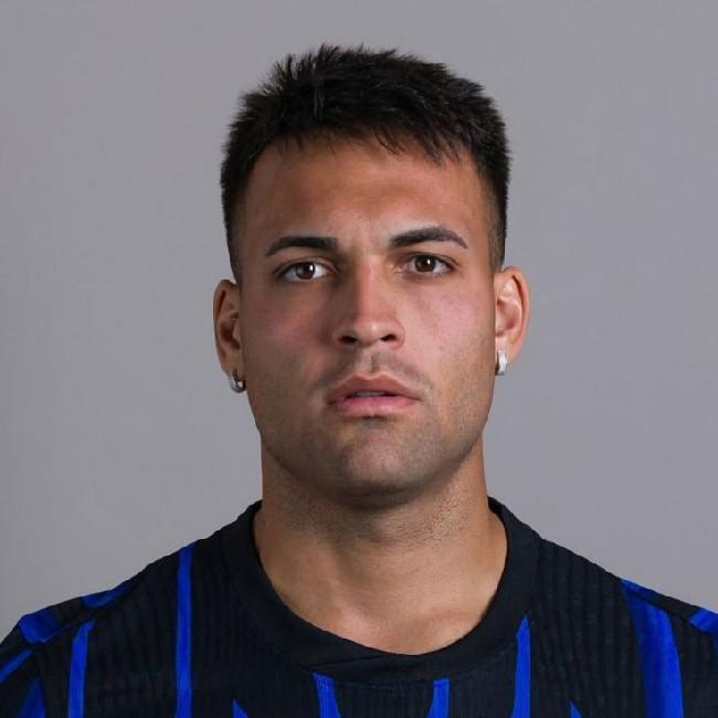 ST | Lautaro Martínez