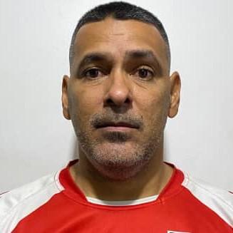 Erik Gutierrez 1975- refuerzo