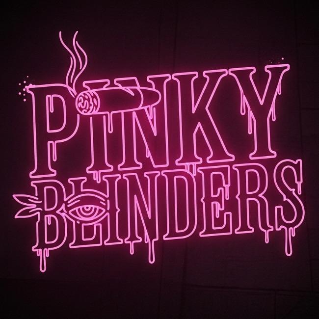 PINKY BLINDERS