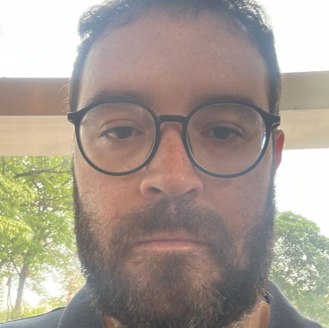 Michel Victor Cardoso Sá (Life Pong)