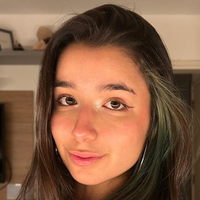 Paula Jazzar Prata (Medicina Santa Casa)