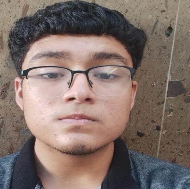 13 Sebastian Velazquez