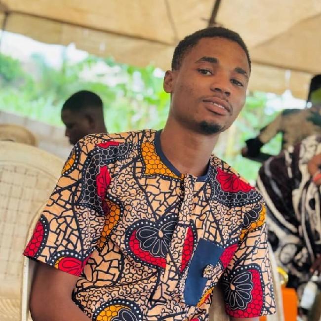 Ayuba (ọla poundz)