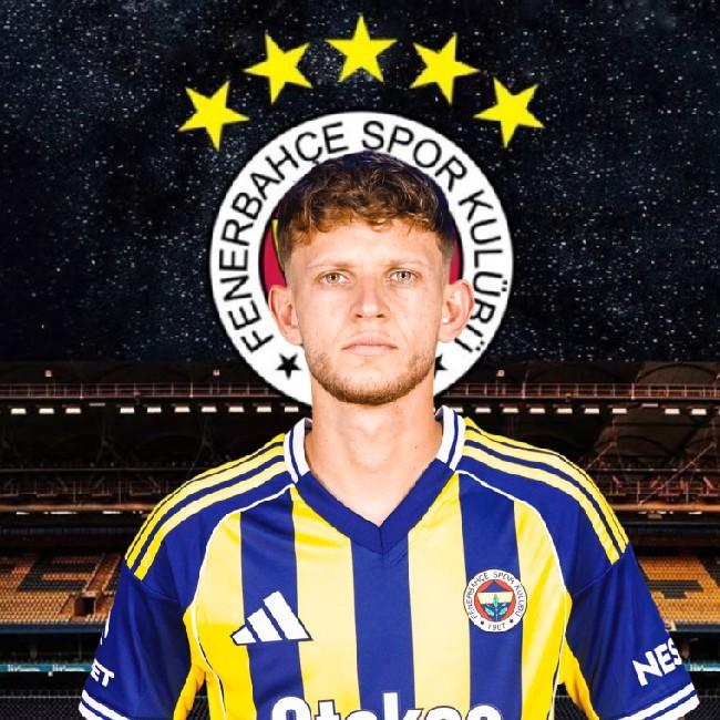 Sebastian Szymański