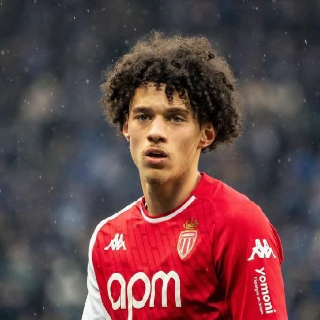 RW | Maghnes Akliouche