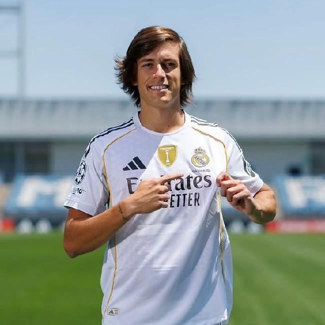 LB | Albaro Carreras