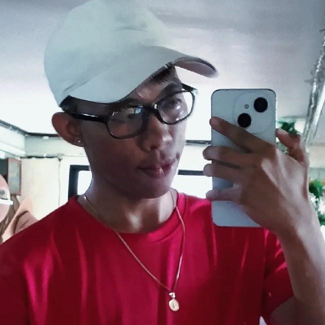 亗𝙹𝚘𝚑𝚗 ×͜×