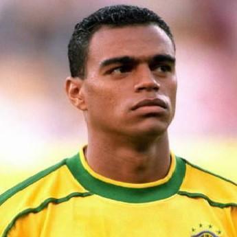 🇧🇷 Denílson