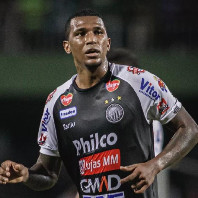 Douglas Coutinho
