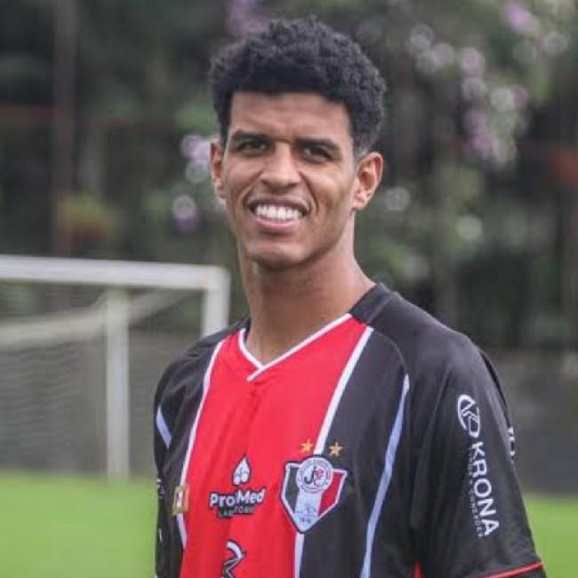 Ewerton Páscoa