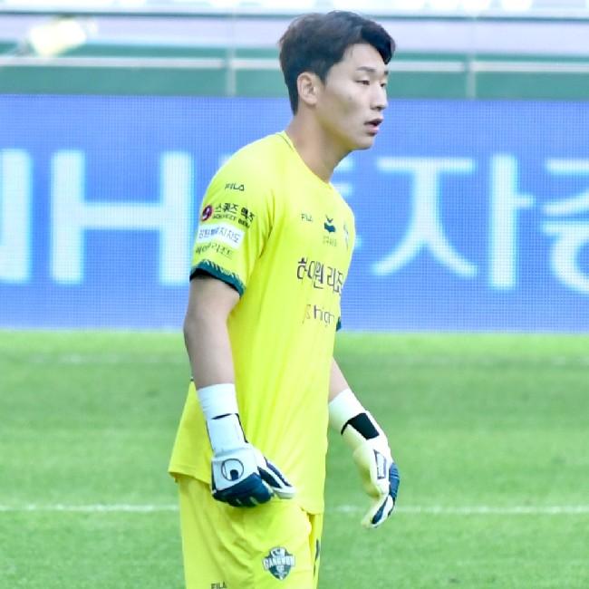 Lee Gwang-yeon