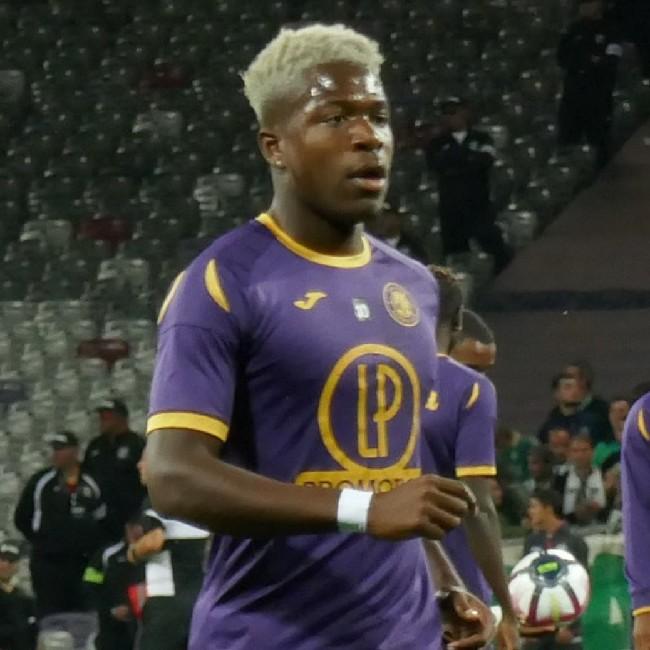Aaron Leya Iseka