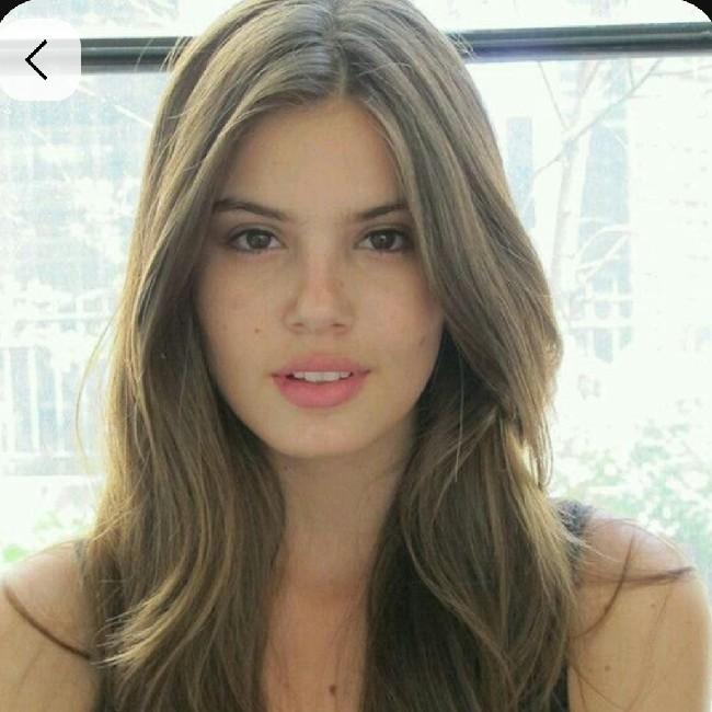 Camila Queiroz