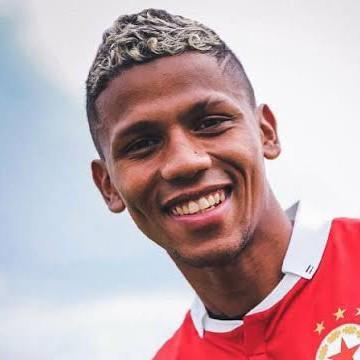 🇨🇴 M. Carreazo