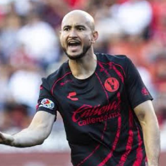 Carlos González