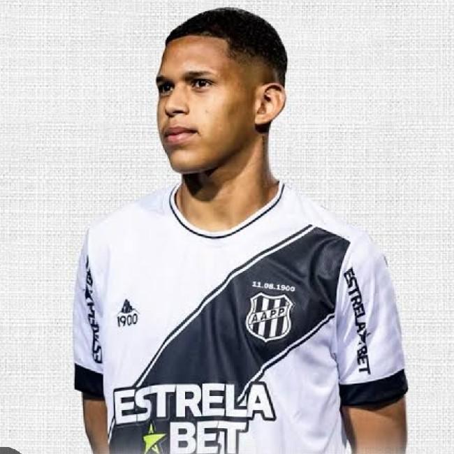 João Gabriel Vasconcelos Pinto