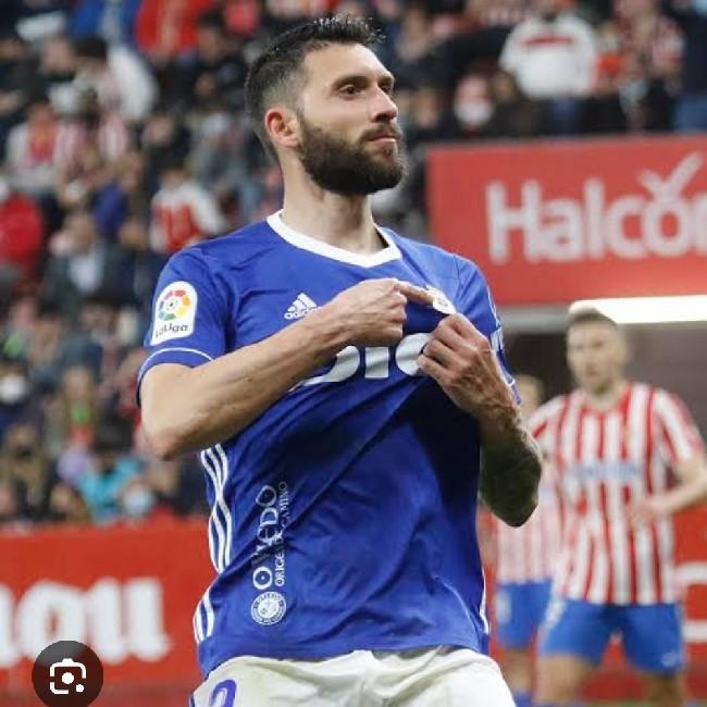 Borja Bastón