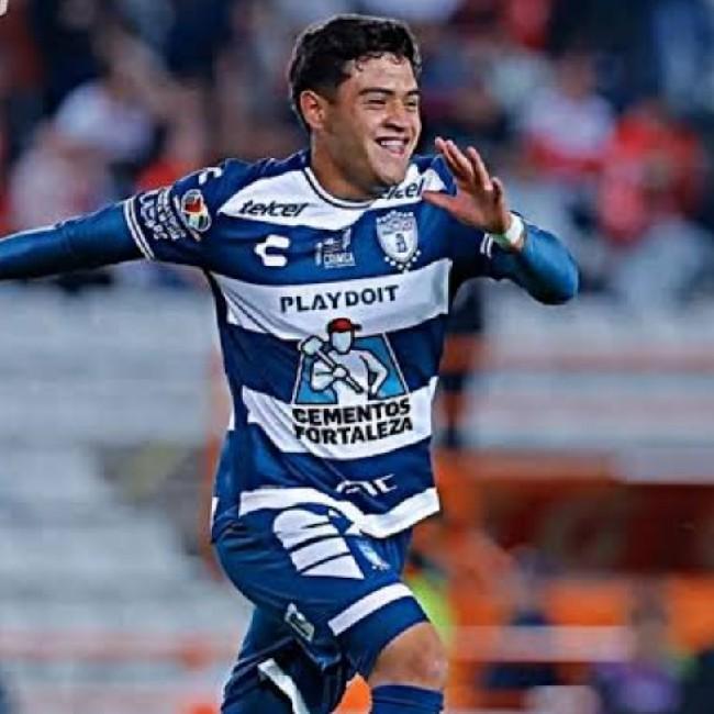 Owen González