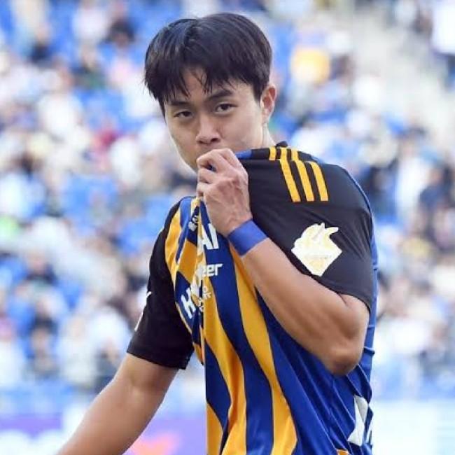 Si-Young Jang