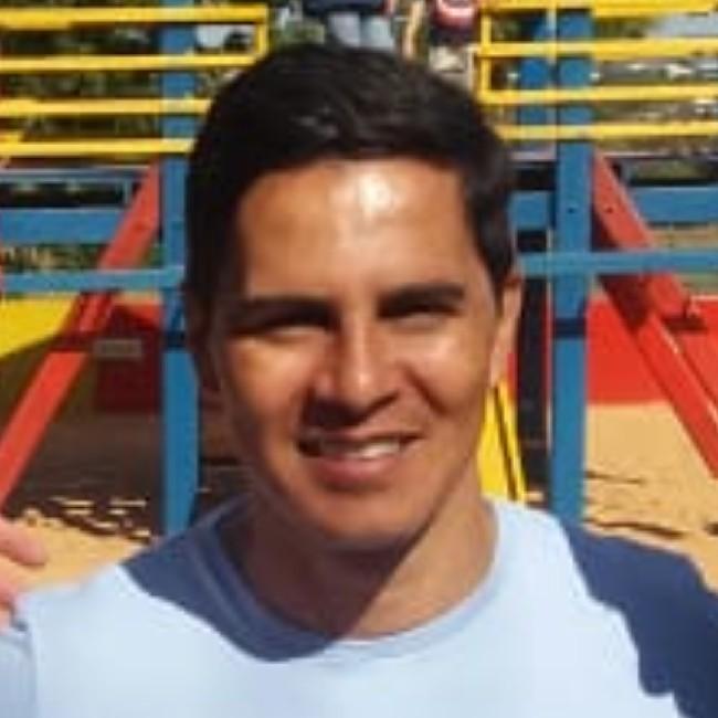 R Souza