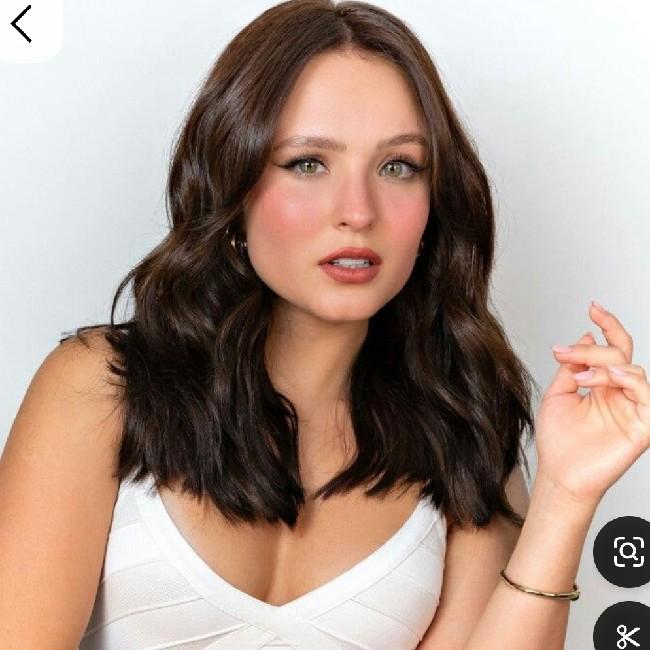 Larissa Manoela