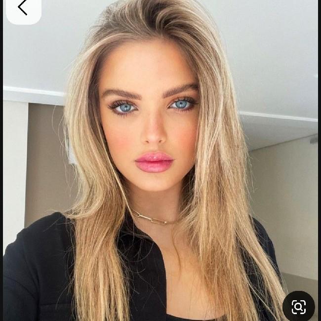 Giovanna Chaves