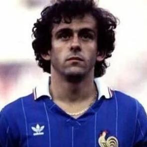 Platini/ID:AKIM6576