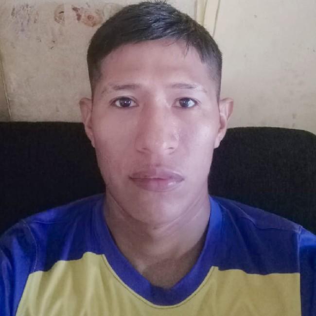 Moises Caro Flores