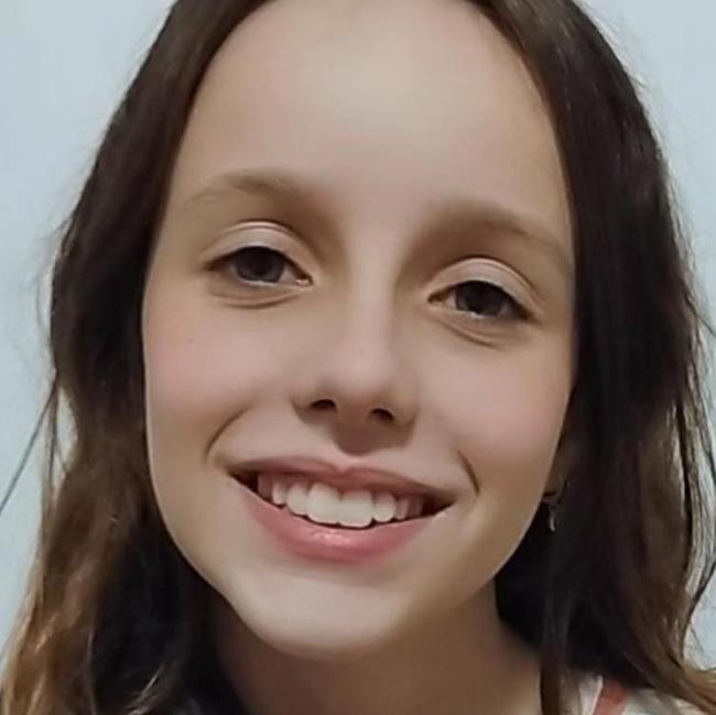 Ana Julia Azambuja Borba