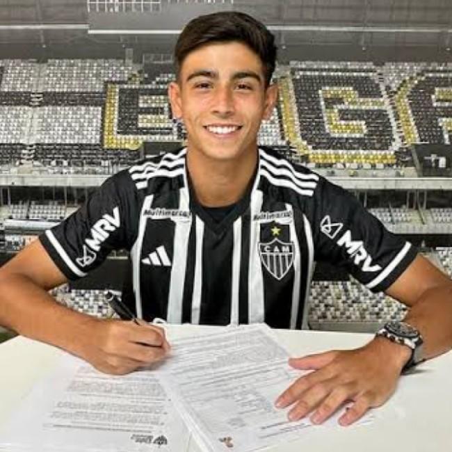 Lucas Louback Gomes